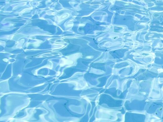 D&#x00E9;tection&#x20;de&#x20;fuite&#x20;de&#x20;liner&#x20;par&#x20;un&#x20;pisciniste&#x20;&#x00E0;&#x20;Bordeaux&#x20;pr&#x00E8;s&#x20;de&#x20;Pessac