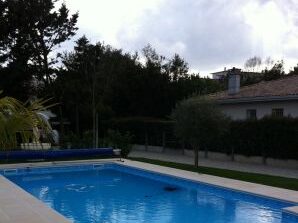Piscine&#x20;Traditionnelle&#x20;Ma&#x00E7;on&#x00E9;e&#x20;M&#x00E9;rignac