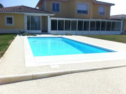 R&#x00E9;alisation&#x20;d&amp;&#x23;8217&#x3B;une&#x20;piscine&#x20;traditionnelle&#x20;toute&#x20;&#x00E9;quip&#x00E9;e&#x20;Martignas