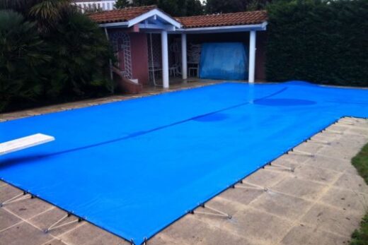 B&#x00E2;che&#x20;d&amp;&#x23;8217&#x3B;hivernage&#x20;piscine&#x20;gironde