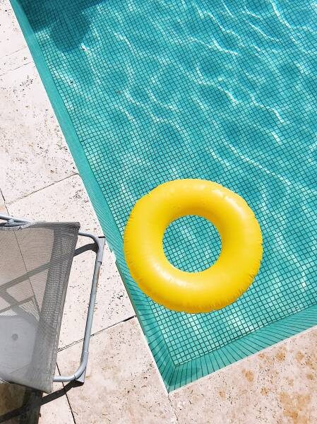 Comment&#x20;bien&#x20;s&amp;&#x23;8217&#x3B;occuper&#x20;de&#x20;l&amp;&#x23;8217&#x3B;eau&#x20;de&#x20;ma&#x20;piscine&#x20;pour&#x20;la&#x20;garder&#x20;en&#x20;bon&#x20;&#x00E9;tat&#x20;&#x3F;