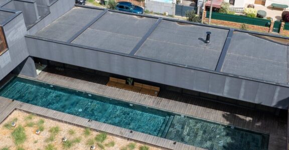 Vente d’accessoires pour piscine à Bordeaux et entretien de piscine