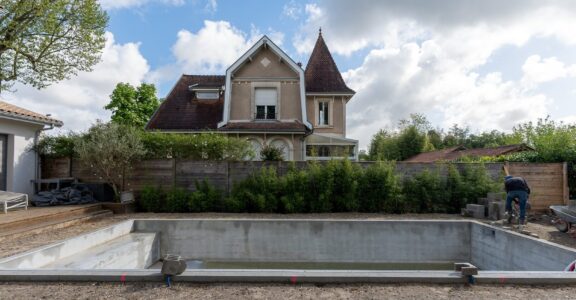 Votre constructeur de piscine à Bordeaux